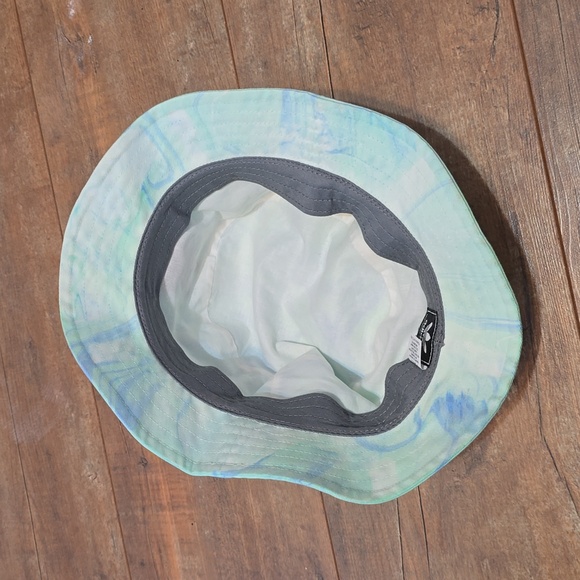 Adidas Swirl Pattern Bucket Hat - Picture 2 of 2